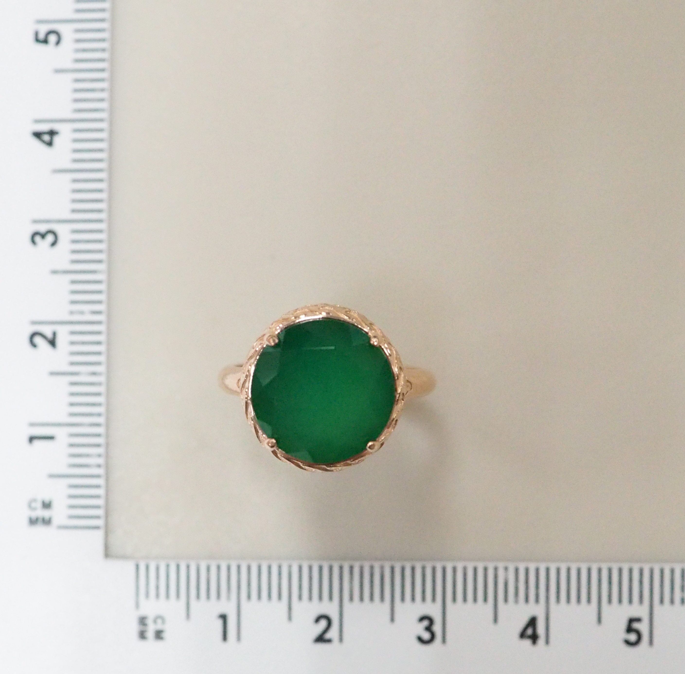 Серебряное кольцо с хризопалом